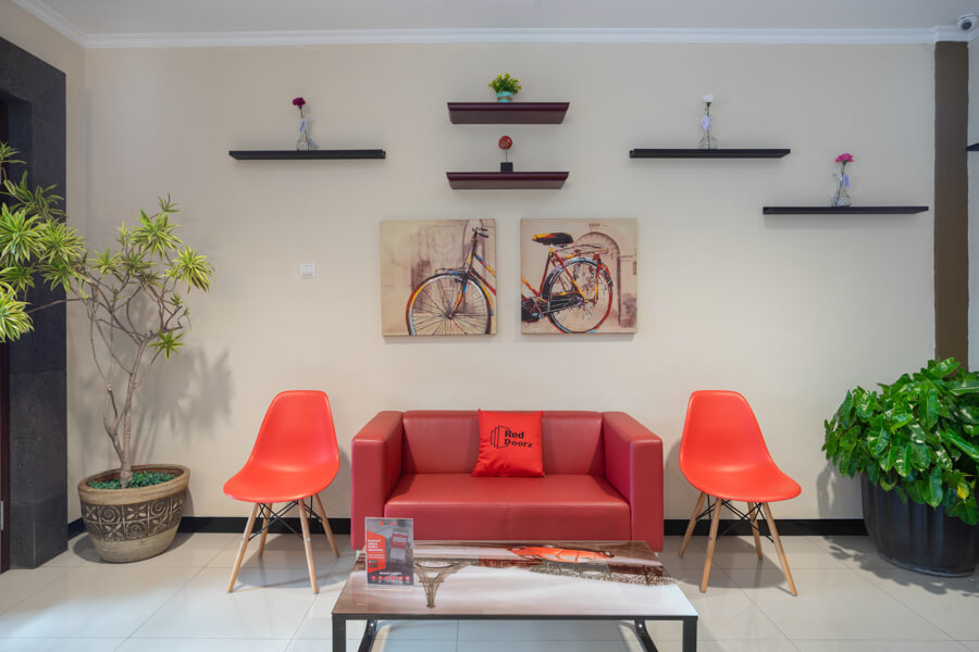 Reddoorz Near Botani Square Mall Book Budget Hotel 25 Off