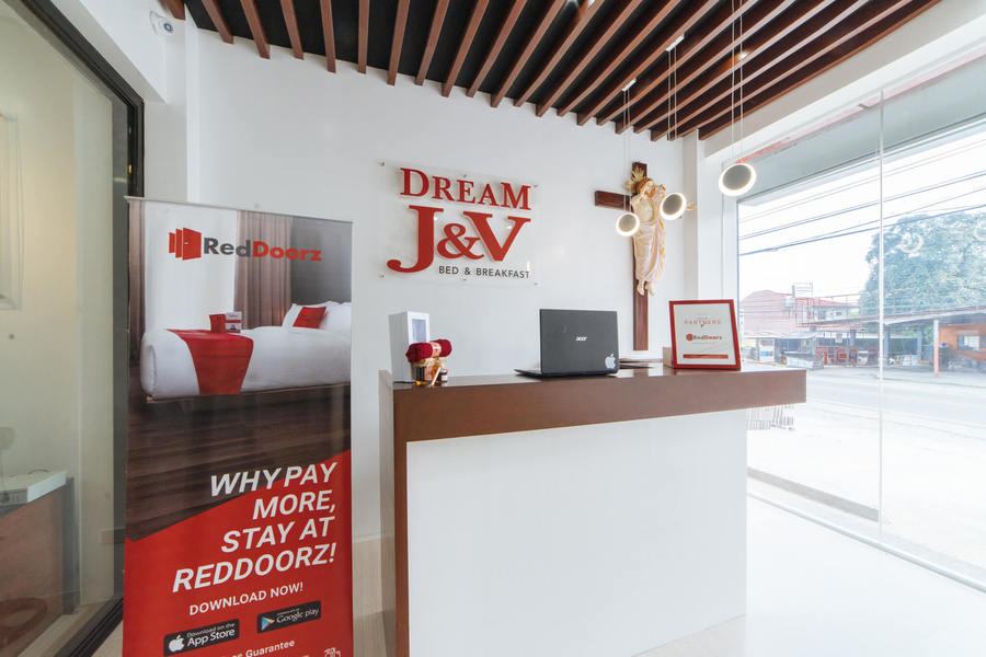 RedDoorz Plus near Subic Town Zambales - Hotel Zambales