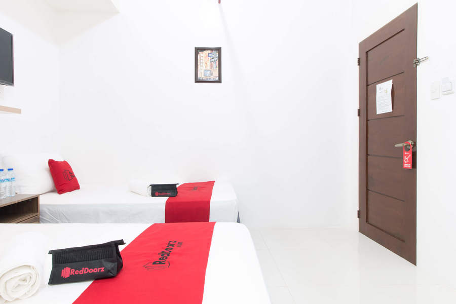 RedDoorz near Liceo De Cagayan University Highschool Cagayan de Oro