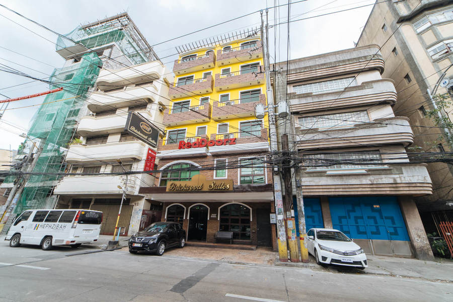 RedDoorz near SM San Lazaro Manila Hotel Metro Manila