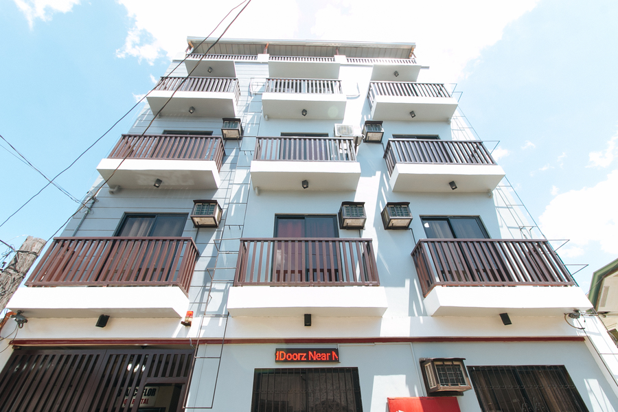 RedDoorz near NAIA Terminal 1 - Budget Hotel 25% Off