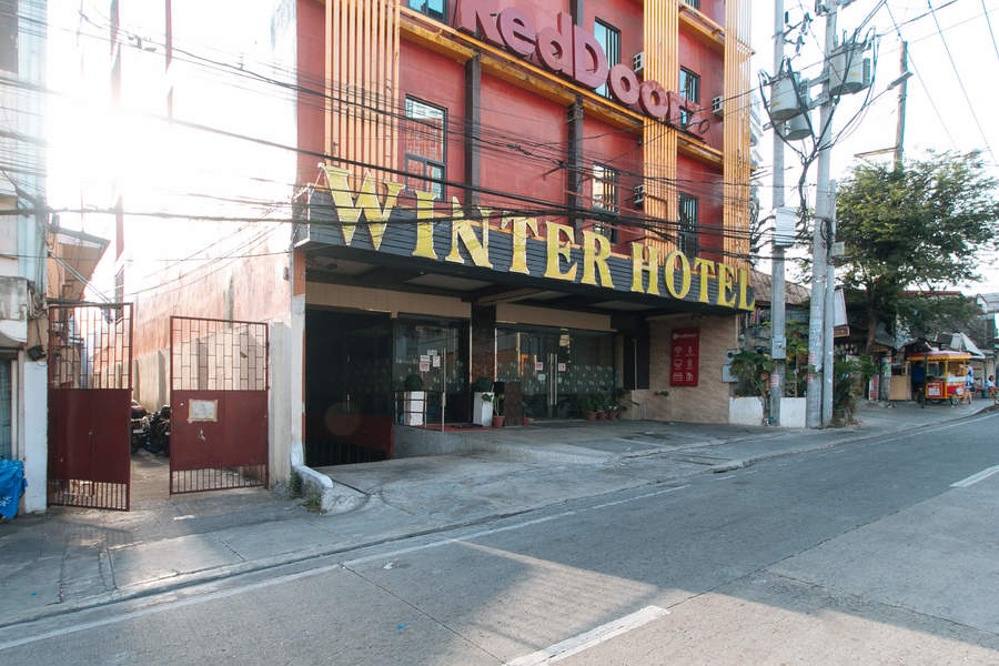 RedDoorz Plus Winter Benitez Budget Hotel 25 Off