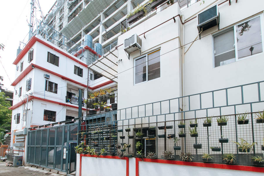 RedDoorz near Tambo Quirino Avenue