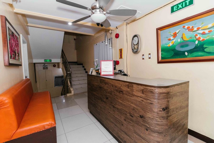 RedDoorz Plus Better Living Paranaque Hotel 25  Off